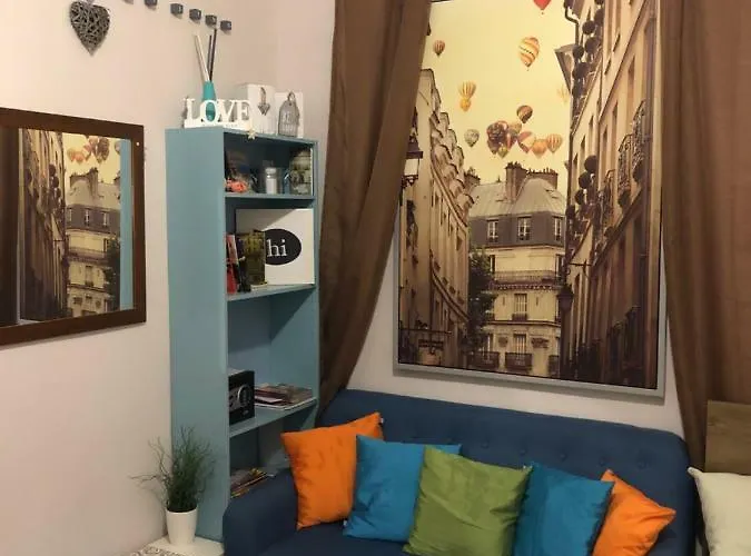 Jewelry Box In Apartment *