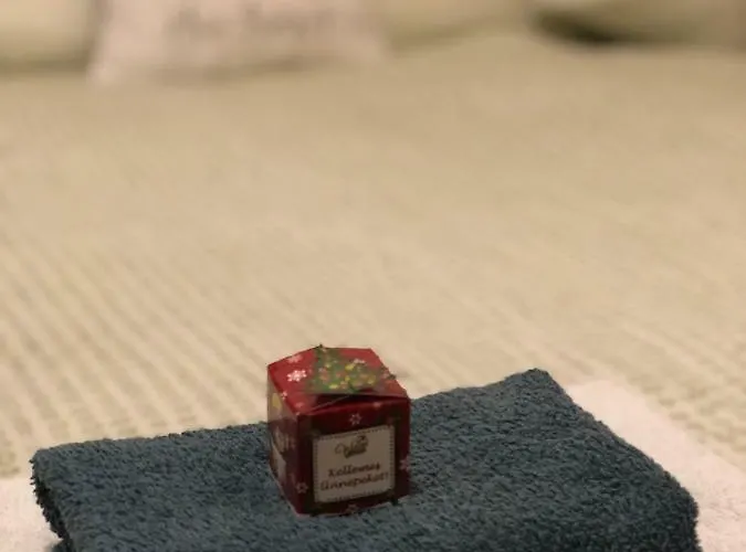 Jewelry Box In Apartment *